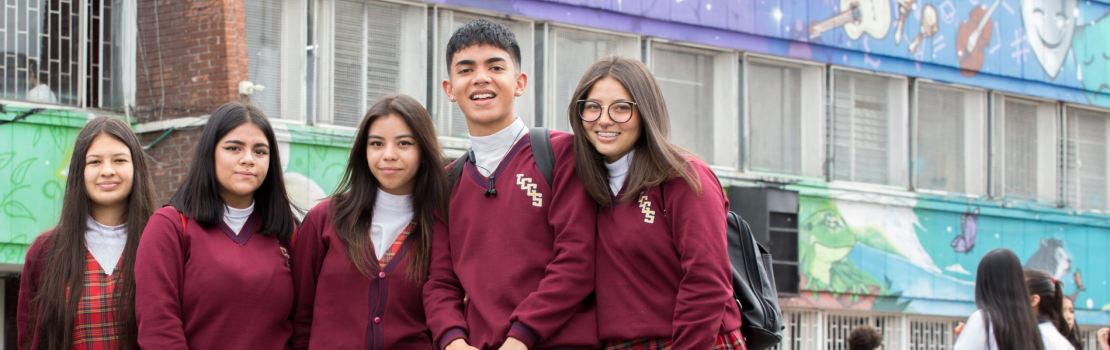 niños en el colegio